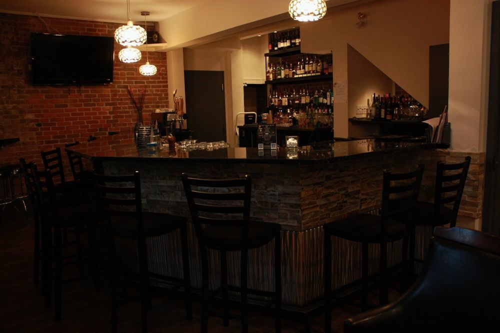 The Duckworth Inn Сент Джонс Екстериор снимка